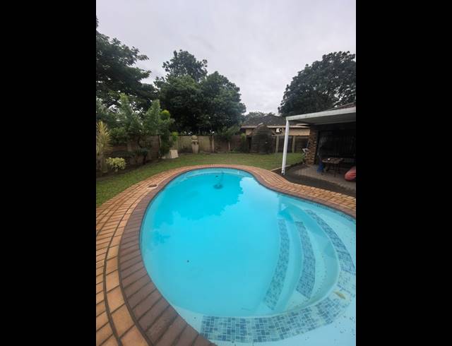 3 BEDROOM DUET RENTED IN BIRDSWOOD